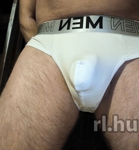 Kenyeztetőfethisa (40+ éves) - Telefon: +36 70 / 358-7859 - Győr