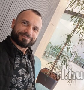 Kétkezeserotikusmasszázs (38 éves) - Telefon: +36 30 / 370-5228 - Budapest, XIV