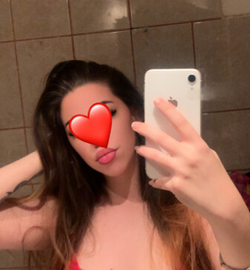 Ketrin (19+ éves) - Telefon: +36 20 / 968-3539 - Dunaújváros