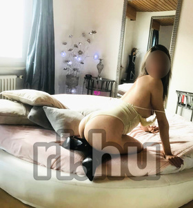 Ketrin (23 éves) - Telefon: +36 30 / 101-0862 - Szekszárd