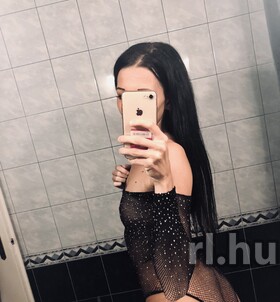 Ketrin (22+ éves) - Telefon: +36 70 / 145-2433 - Szeged