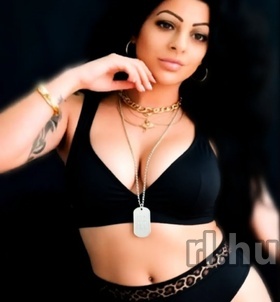 Kiara Mosonmagyaróvár escort Mädchen
