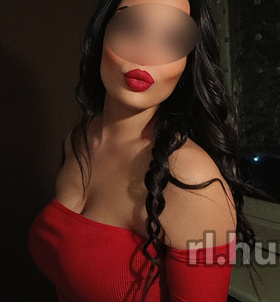 Sz�kesfeh�rv�r, Kinga 06205810574