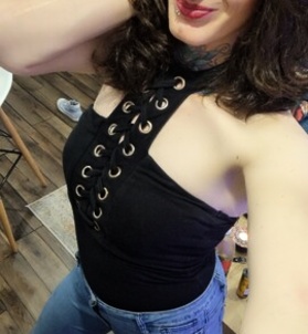 Kisb�r, Kinga 06303693211