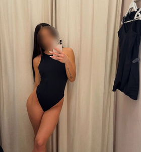 Kira (18 éves) - Telefon: +36 20 / 824-6413 - Budapest