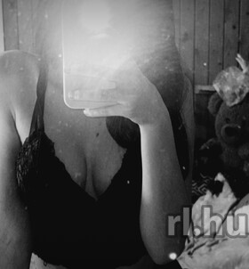 Kira (19 éves) - Telefon: +36 30 / 733-6071 - Szolnok