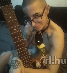 Budapest, Kira 06705338213