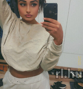 Sz�kesfeh�rv�r, Kitti 06208225928