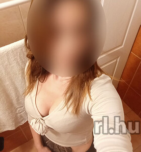 Kitti (27 éves) - Telefon: +36 30 / 793-4253 - Pécs