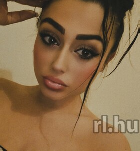 Sz�kesfeh�rv�r, Kitti 06701536216