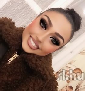 Sz�kesfeh�rv�r, Kitti 06701676038