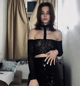 Kitti (23 éves, Nő) - Telefon: +36 70 / 234-8367 - Budapest, V. Váci utca, szexpartner