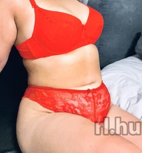 Klaudia Szolnok szexpartner lányok