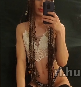 Kriszta (19+ éves) - Telefon: +36 30 / 830-3832 - Sülysáp