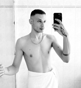 Krisztofer (20+ éves) - Telefon: +36 30 / 461-9624 - Siklós