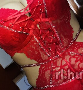 Lara (30+ éves) - Telefon: +36 20 / 982-0772 - Szeged
