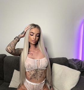 Lara (25+ éves) - Telefon: +36 70 / 618-3169 - Budapest, IX