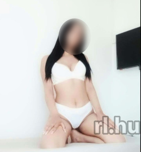 Larah (24 éves) - Telefon: +36 20 / 806-8257 - Győr