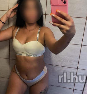 Larina (21 éves) - Telefon: +36 20 / 778-7302 - Cegléd