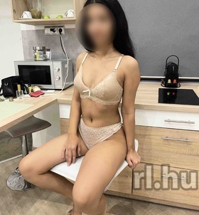 Laura18 (20 éves) - Telefon: +36 70 / 158-9313 - Budapest, VII
