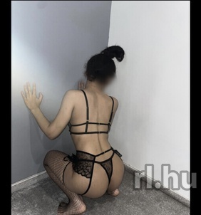 Laura18 Budapest szexpartner lányok