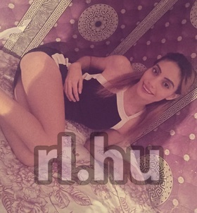 Laura19 (19 éves) - Telefon: +36 20 / 933-8552 - Nyíregyháza