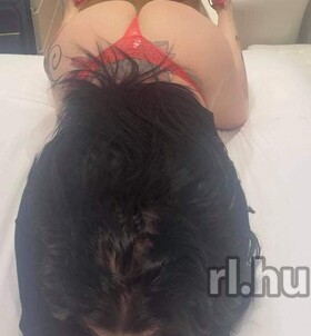 Laura (33 éves) - Telefon: +36 20 / 516-4156 - Budapest, VIII