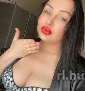 Laura (33 éves) - Telefon: +36 20 / 516-4156 - Budapest, VIII