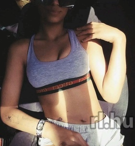 Laura (20+ éves) - Telefon: +36 20 / 566-9757 - Nyíregyháza