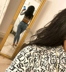 Laura (20+ éves) - Telefon: +36 20 / 566-9757 - Nyíregyháza