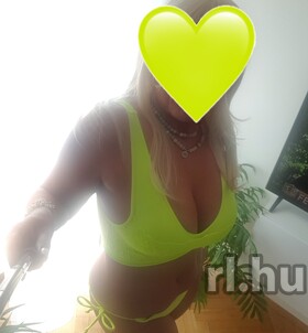 Budapest, Laura 06301088908