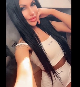 Szeged, Laura 06302095606