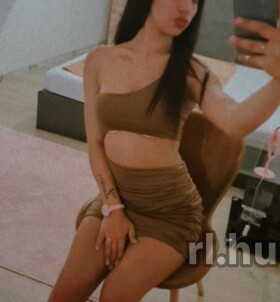 Laura (18+ éves) - Telefon: +36 30 / 217-3952 - Debrecen