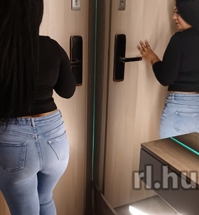 Budapest, Laura 06306165289