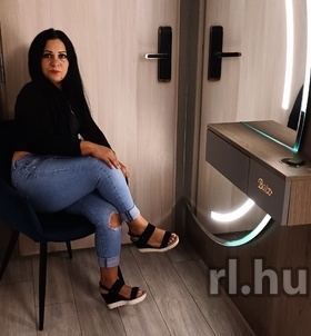 Budapest, Laura 06306165289