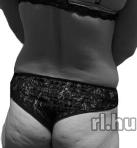 Laura (31+ éves) - Telefon: +36 30 / 820-3886 - Örkény