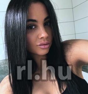 Laura (22+ éves) - Telefon: +36 70 / 153-3839 - Szeged