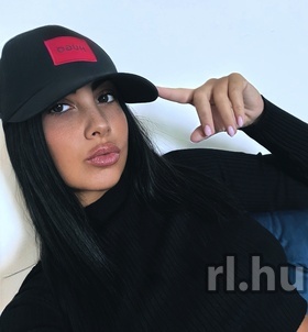 Laura Szombathely szexpartner lányok