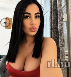 Laura Szombathely szexpartner lányok