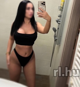 Laura (20+ éves) - Telefon: +36 70 / 153-3839 - Győr