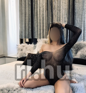 Laura (20 éves, Nő) - Telefon: +36 70 / 282-1588 - Budapest, VIII., szexpartner