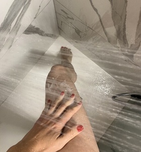 Budapest, Lea 06203817777