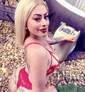 Lea Szeged escort Mädchen