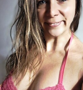 Léna Budapest masszázs lányok