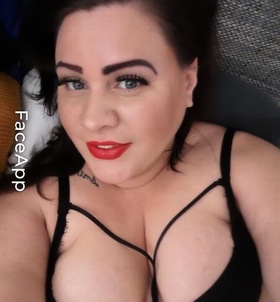 Léna (29 éves, Nő) - Telefon: +36 70 / 170-5302 - Pápa, szexpartner