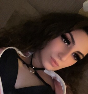 Leylaa (21 éves, Nő) - Telefon: +36 20 / 773-8375 - Budapest, XXI., szexpartner