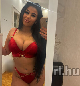 Lia (24+ éves) - Telefon: +36 20 / 593-3774 - Szombathely