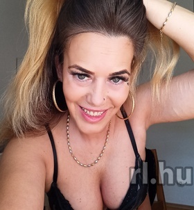 Lia Budapest Erotische Massage Mädchen