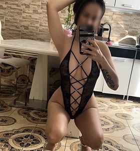 Lia (27 éves, Nő) - Telefon: +36 70 / 227-8081 - Győr, szexpartner
