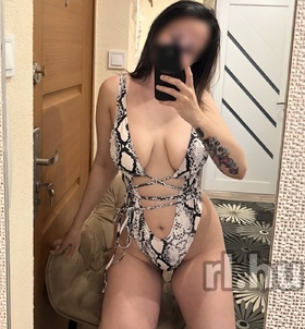 Lia Győr escort Mädchen